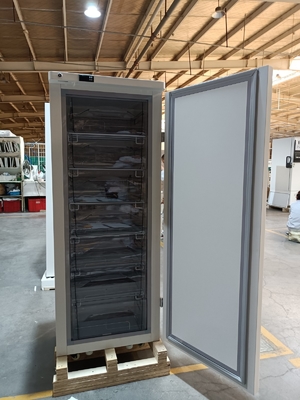 -40°C verticale medische diepvriezer MDF-40V278W∙ 278L High-precision laboratoriumvriezer met 7 laden en digitale besturing